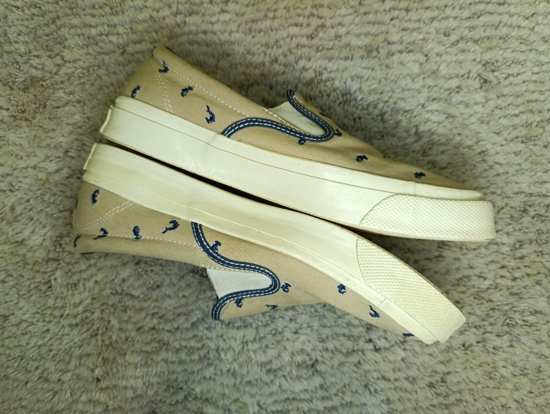 Converse Chuck Taylor 70's Slip-on (Category: Sneakers) located in Calamba. Submitted by lootermanph (Listing ID 1282321090, Image 2). Description: Good condition Need wash No heeldrags Issue: see last pic.