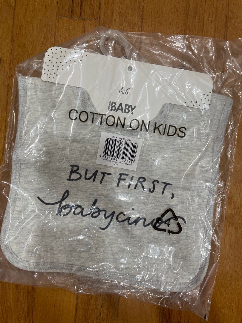 Cotton sale on bibs