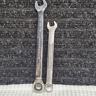 Craftsman and power Torque Ratcheting wrench