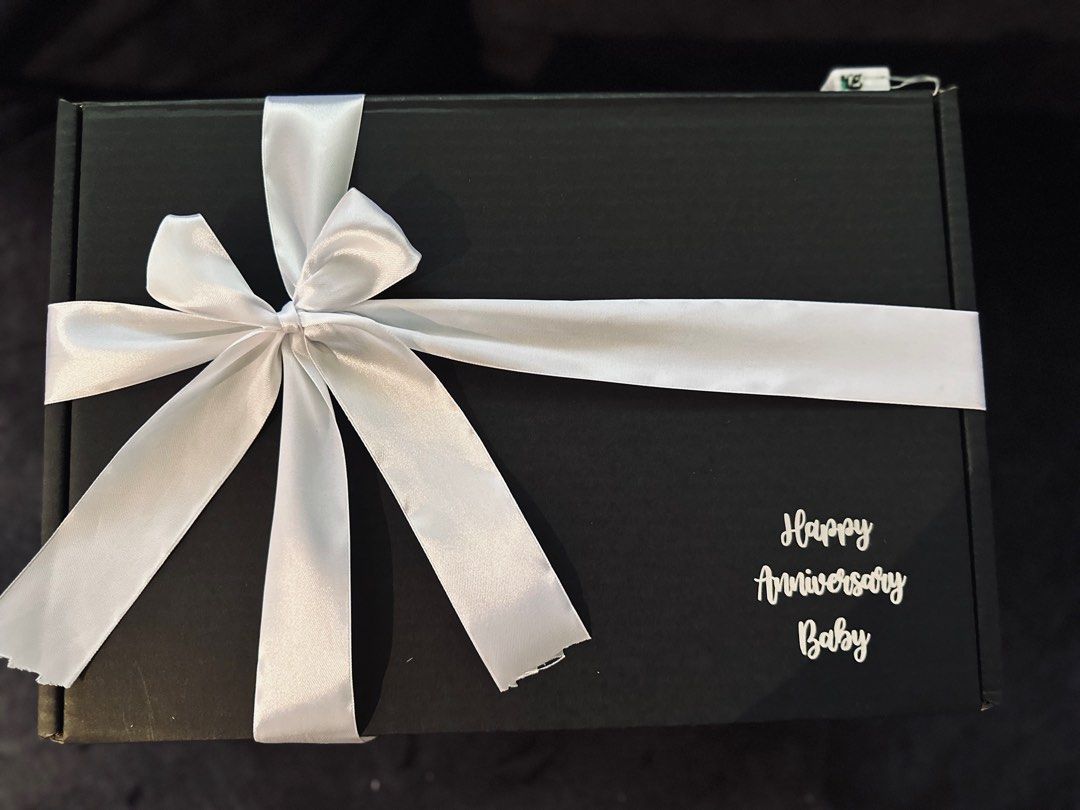 Gift box hotsell for keychain