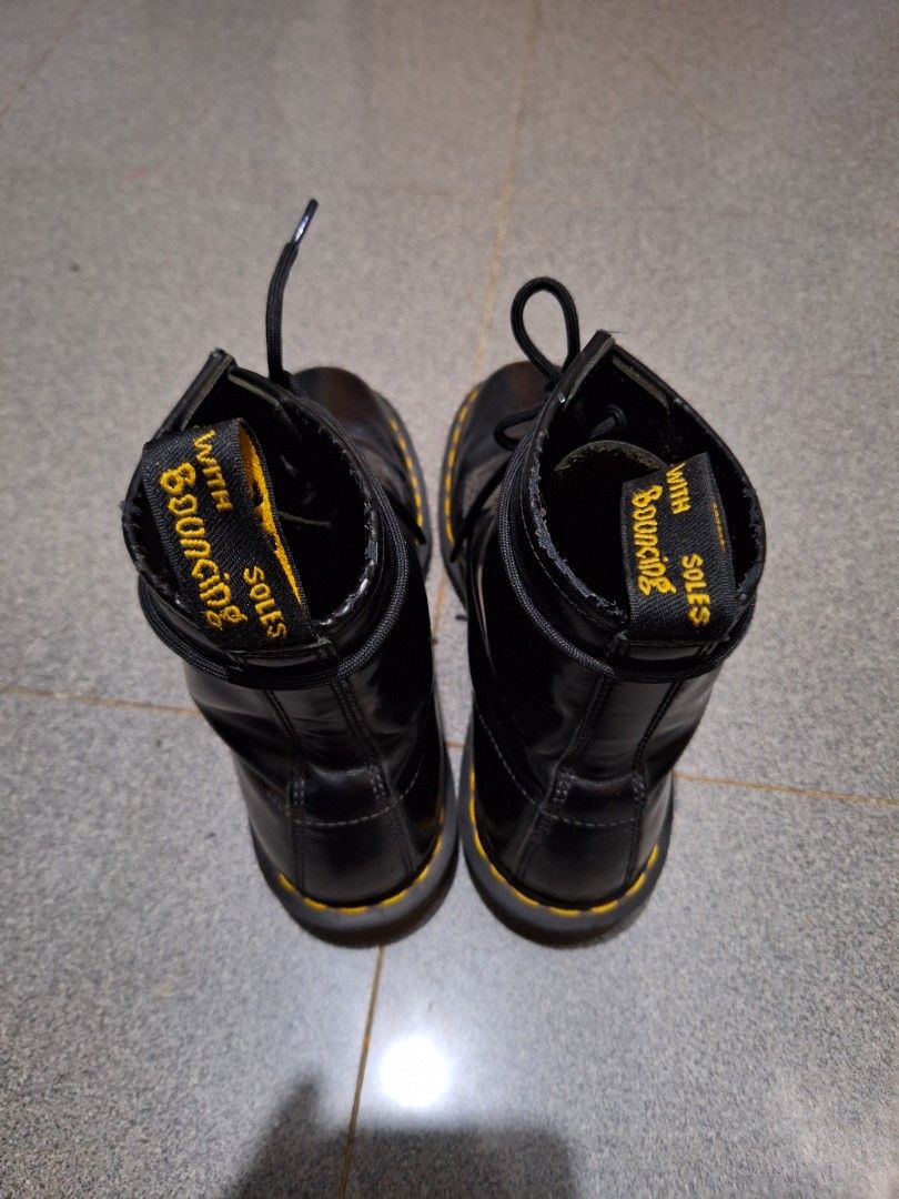 Dr. Marten's 1460 (UK7 - US8) (Category: Boots) located in Cabuyao City. Submitted by jandro06 (Listing ID 1282314565, Image 2). Description: Dr. Marten's 1460 Size 7UK - 8US, fits 8.5-9US in sneakers. RFS: Decluttering. DM for more information..