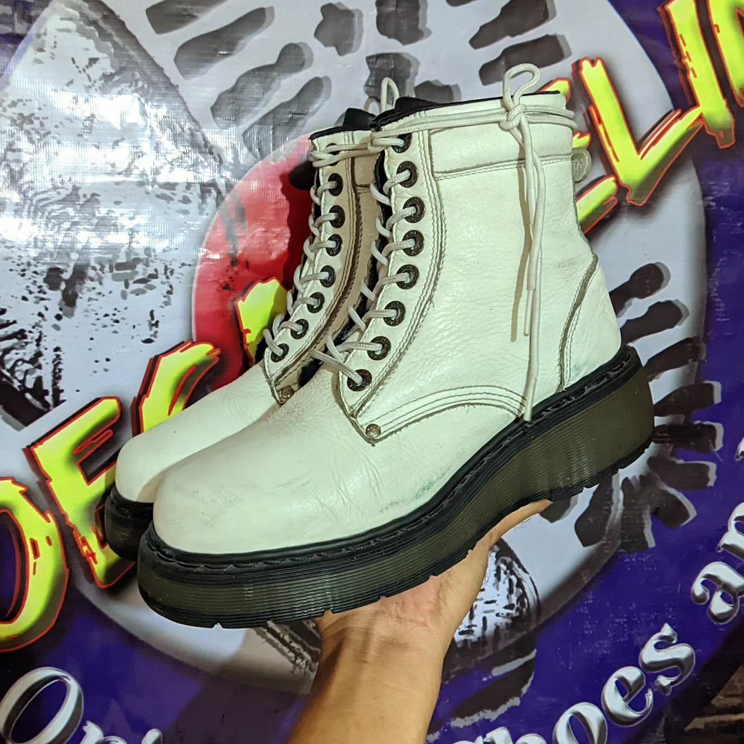 Dr.Martens DM s Smoke Grizzly Fancy Collar Boot Fesyen Wanita
