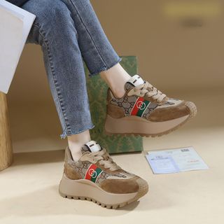 Sepatu wedges 218 outlet