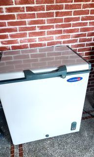 fujidenzo chest freezer 5.5 cu ft