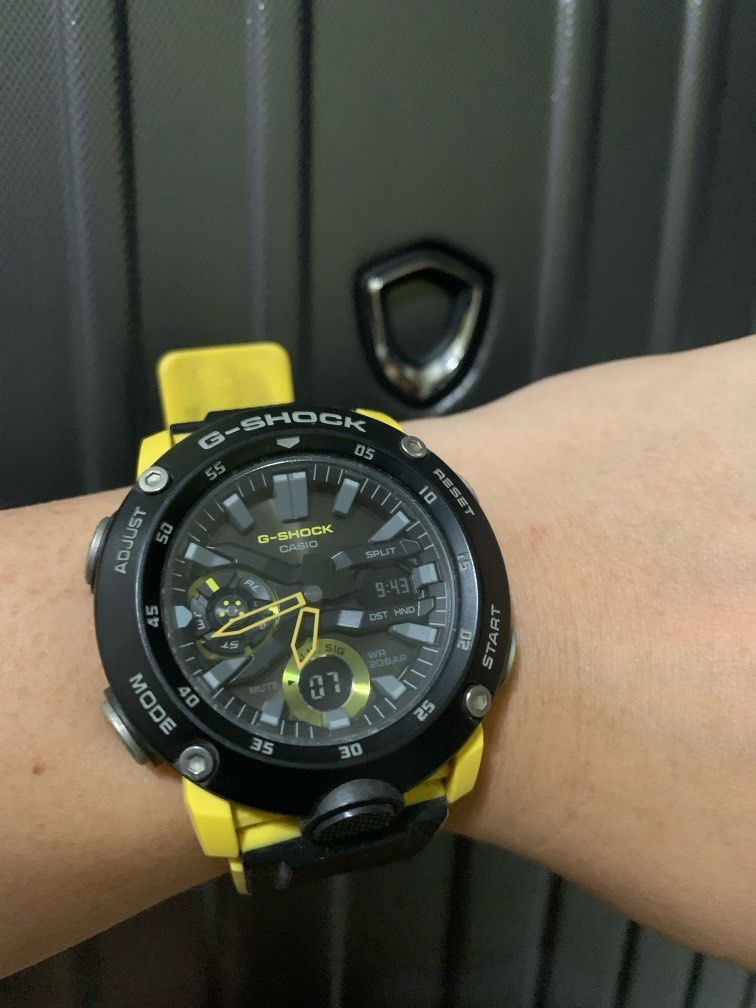 Ga 2000 store yellow