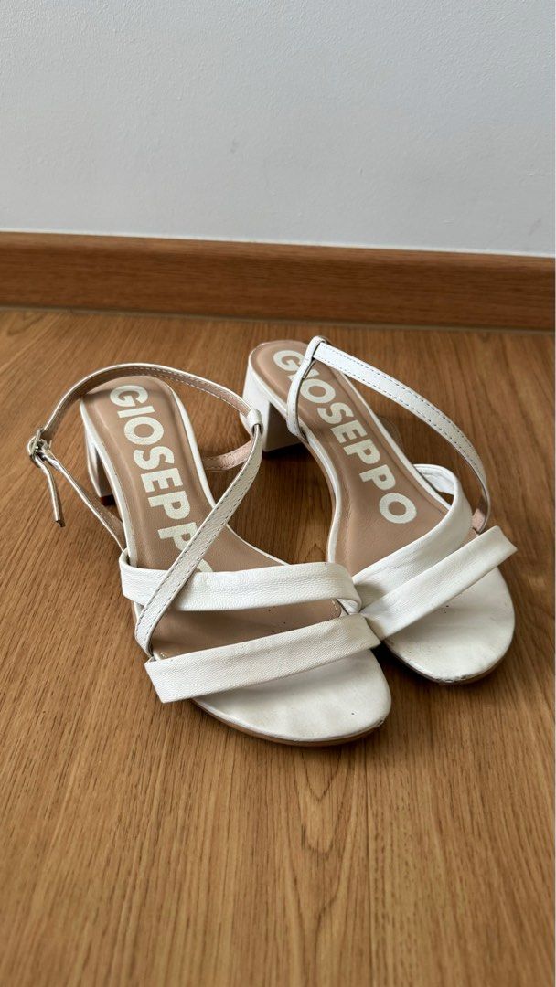 Gioseppo cheap flip flops