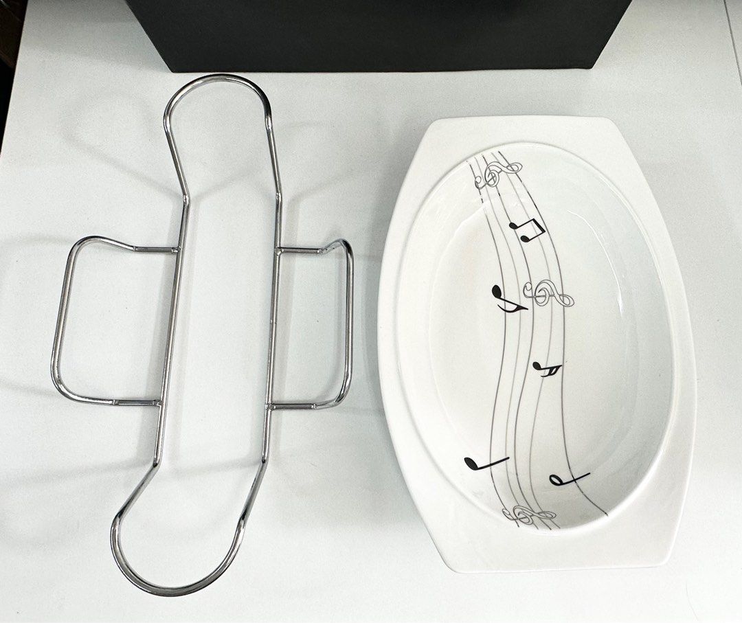 Gourdo’s Serving Dish with Metal Stand, Music Notes Design (Category: Dinnerware & Cutlery) located in Pasay City. Submitted by jen.pen (Listing ID 1282228524, Image 3). Description: Gourdo’s Serving Dish with Metal Stand, Music Notes Design Dish Dimension (approx): 13 x 9 x 2.25 in..