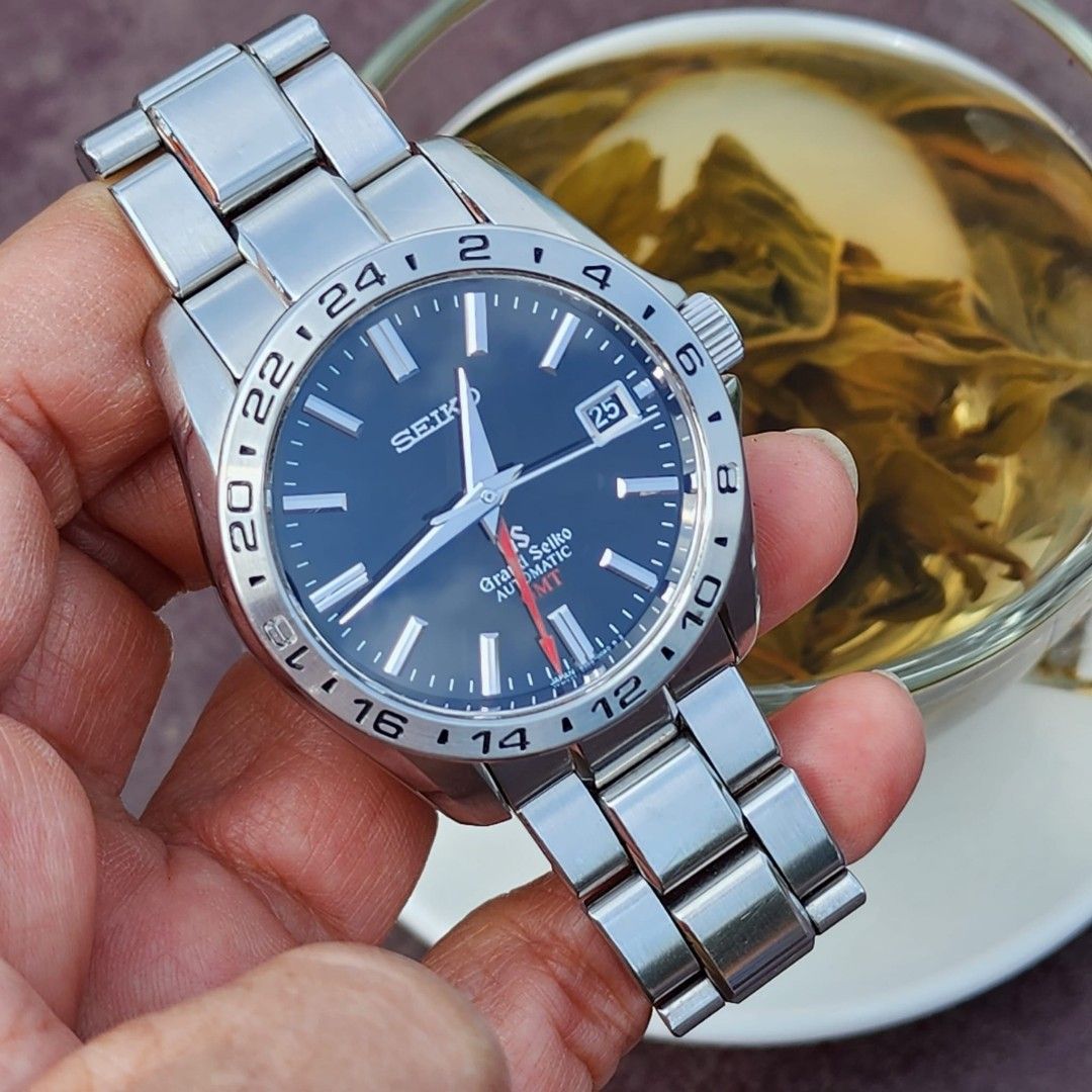 Grand seiko gmt sbgm001 outlet