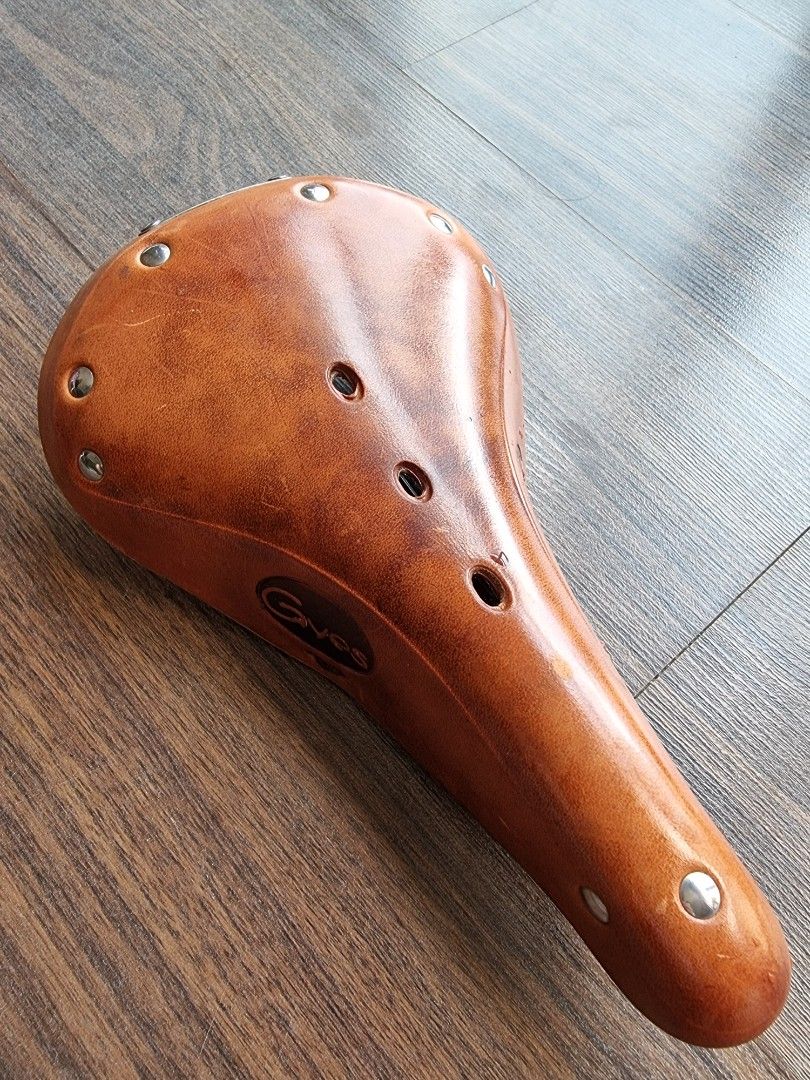 Gyes saddle sale
