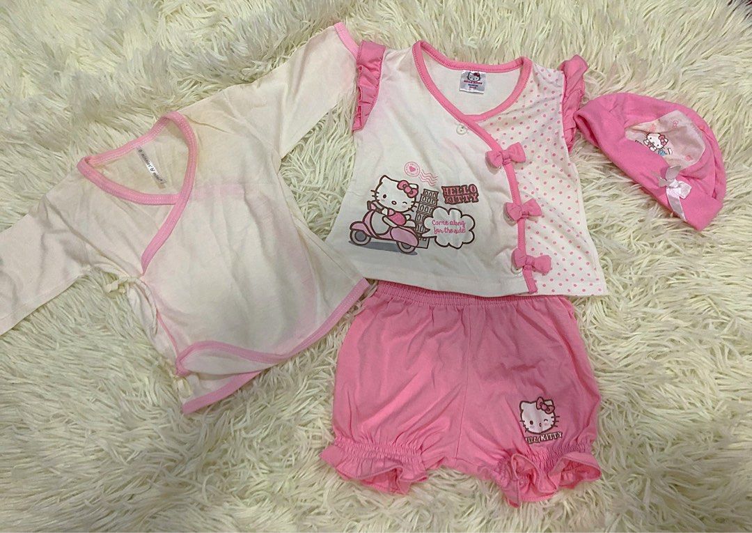 Hello kitty on sale newborn baby clothes