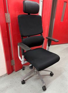 Aeron hotsell remastered occasion
