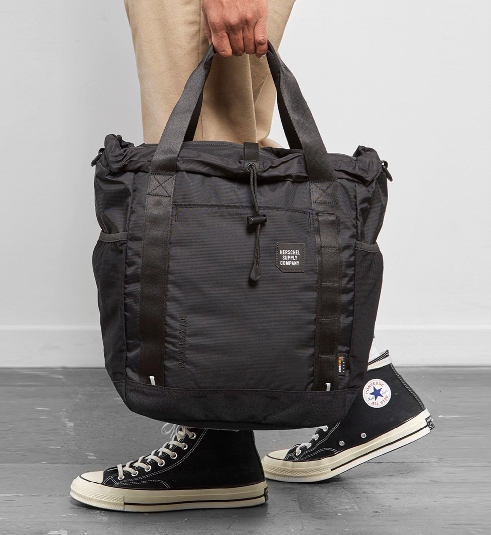 Herschel trail on sale barnes tote