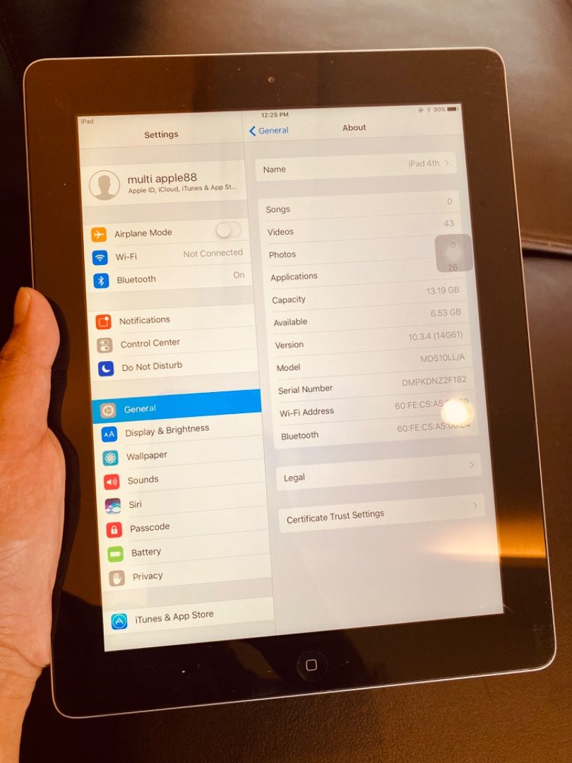 Ipad 4th Generation (Category: iPad) located in Kuala Lumpur. Submitted by rafiqprest36526 (Listing ID 1282239638, Image 2). Description: Ipad 4th generation Macam baru , semua cantik lagi dan boleh install apps macam biasa Nak jual untuk upgrade .