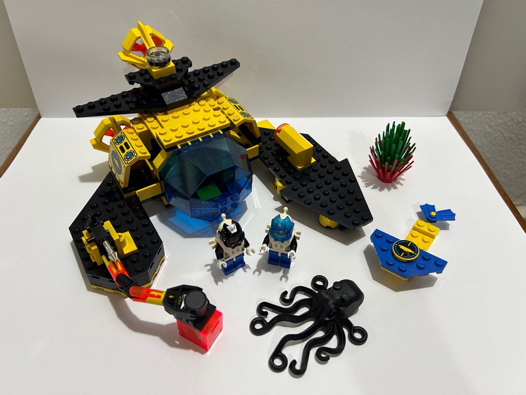 Lego 1822 AquaZone Aquanauts Submarine and Scooter Hobbies Toys
