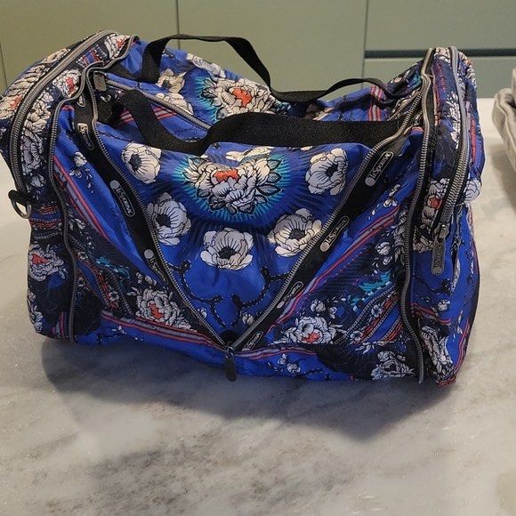 Lesportsac convertible duffel hot sale