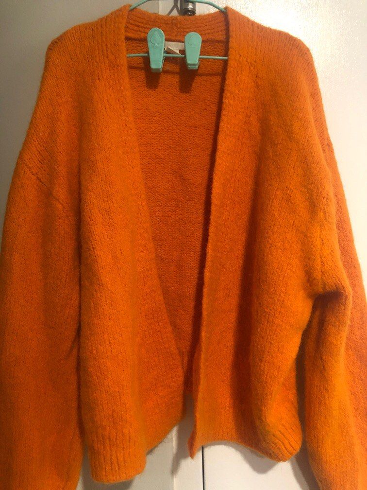 What to wear new arrivals with orange cardigan