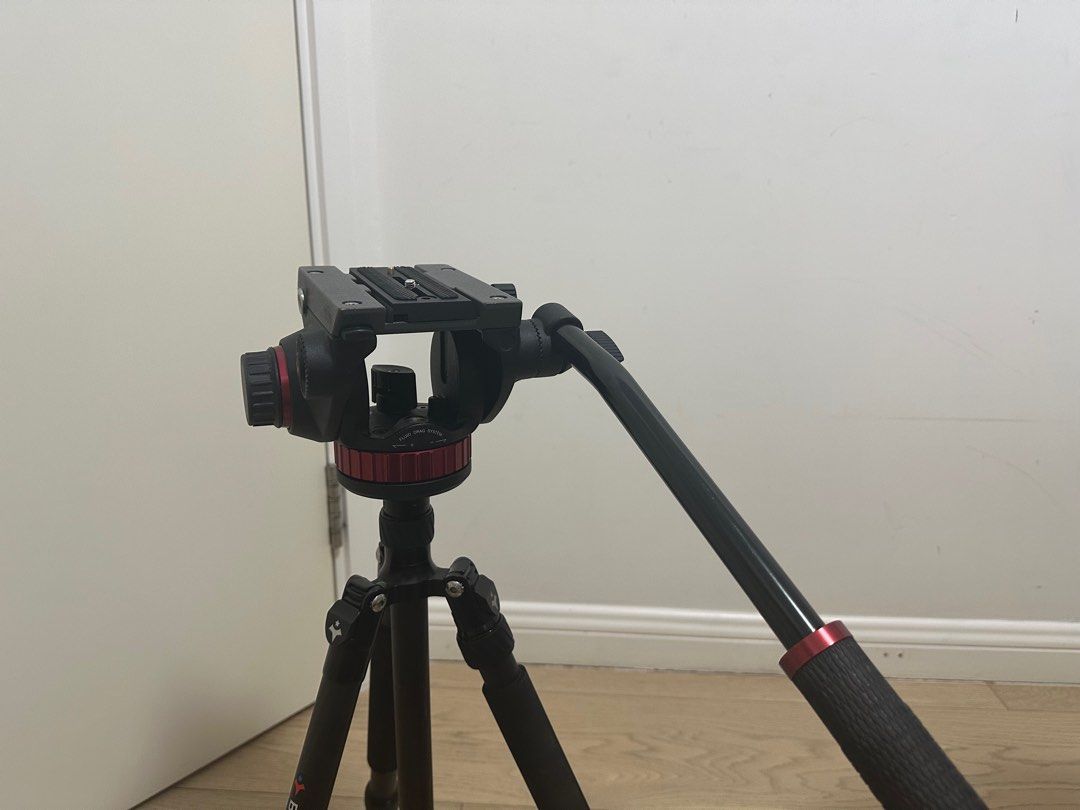 Manfrotto MVH502AH 液壓雲台, 攝影器材, 攝影配件, 腳架- Carousell