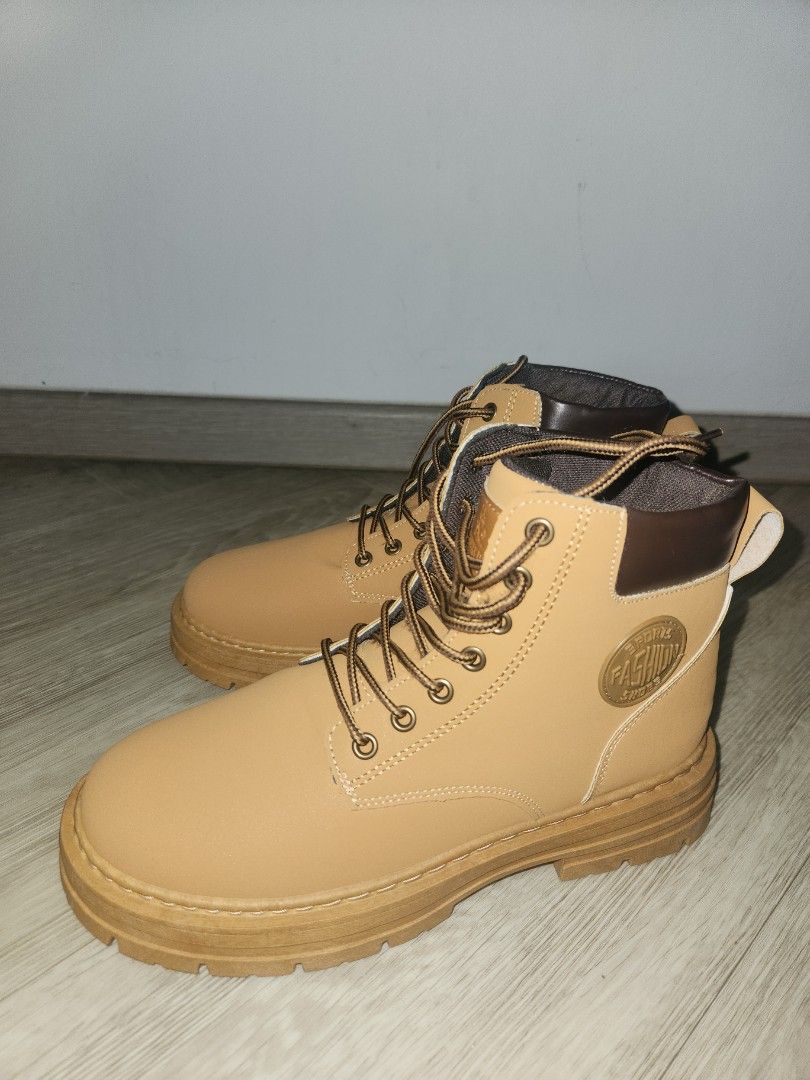 Martin best sale boots mens