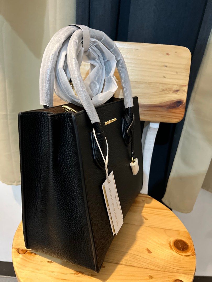 Michael Kors Medium Mercer (Category: Luxury Bags & Wallets) located in Manila. Submitted by marz.shopping (Listing ID 1282213042, Image 2). Description: Orig.
