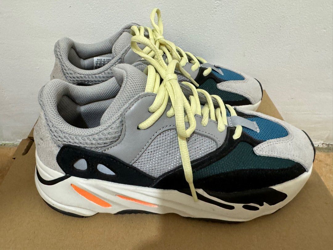 Adidas yeezy boost 700 v2 mint 2025