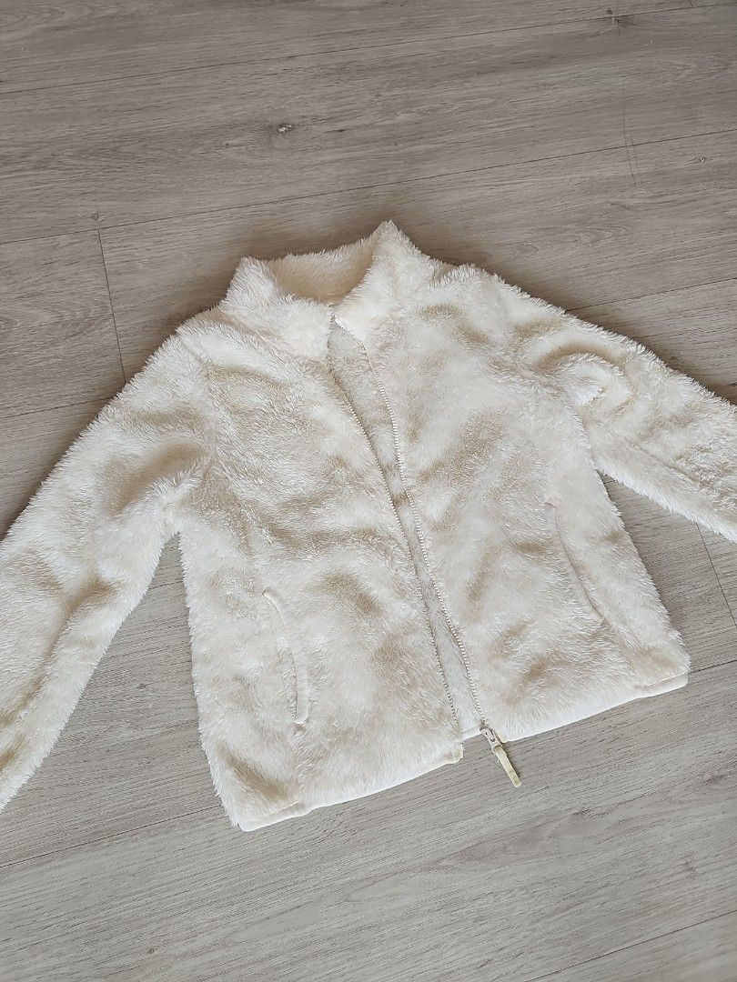 Moving House Sale Fluffy white fleece