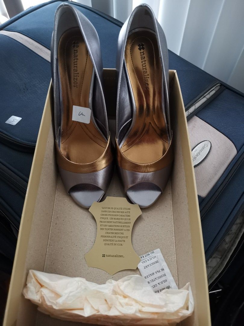 Naturalizer shoes bought in Canada. Women s Fashion Footwear