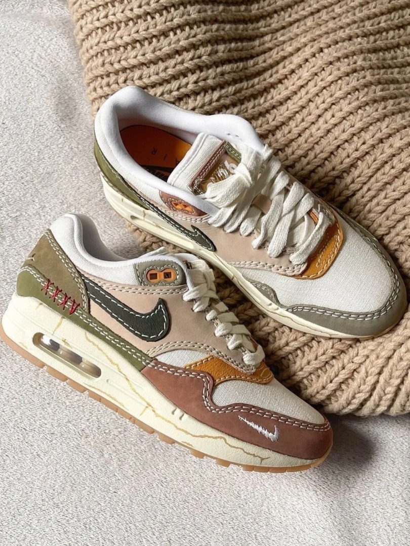 Nike Air Max 1 Premium