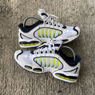 Air max hotsell tailwind 4 og