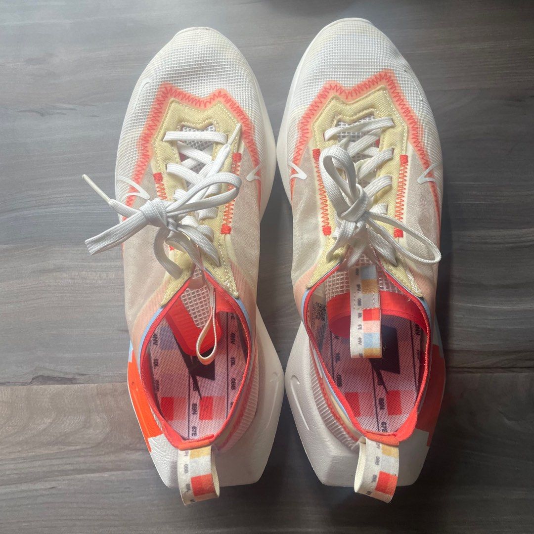 Nike Vista Lite SESummit White Team Orange Women s Fashion