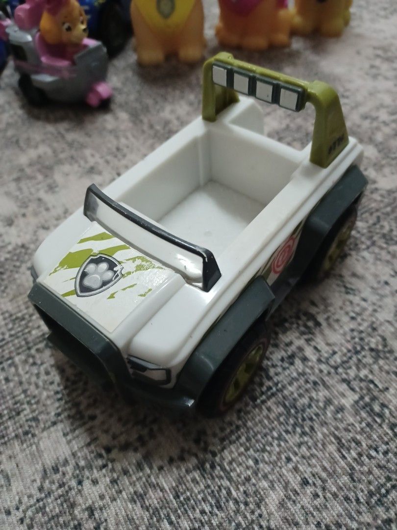 Paw patrol jeep hot sale