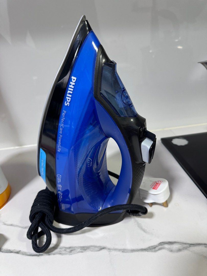 Philips GC3920 PerfectCare Steam Iron