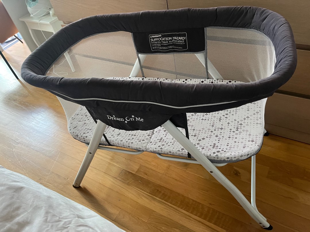 Dream on me poppy portable bassinet discount