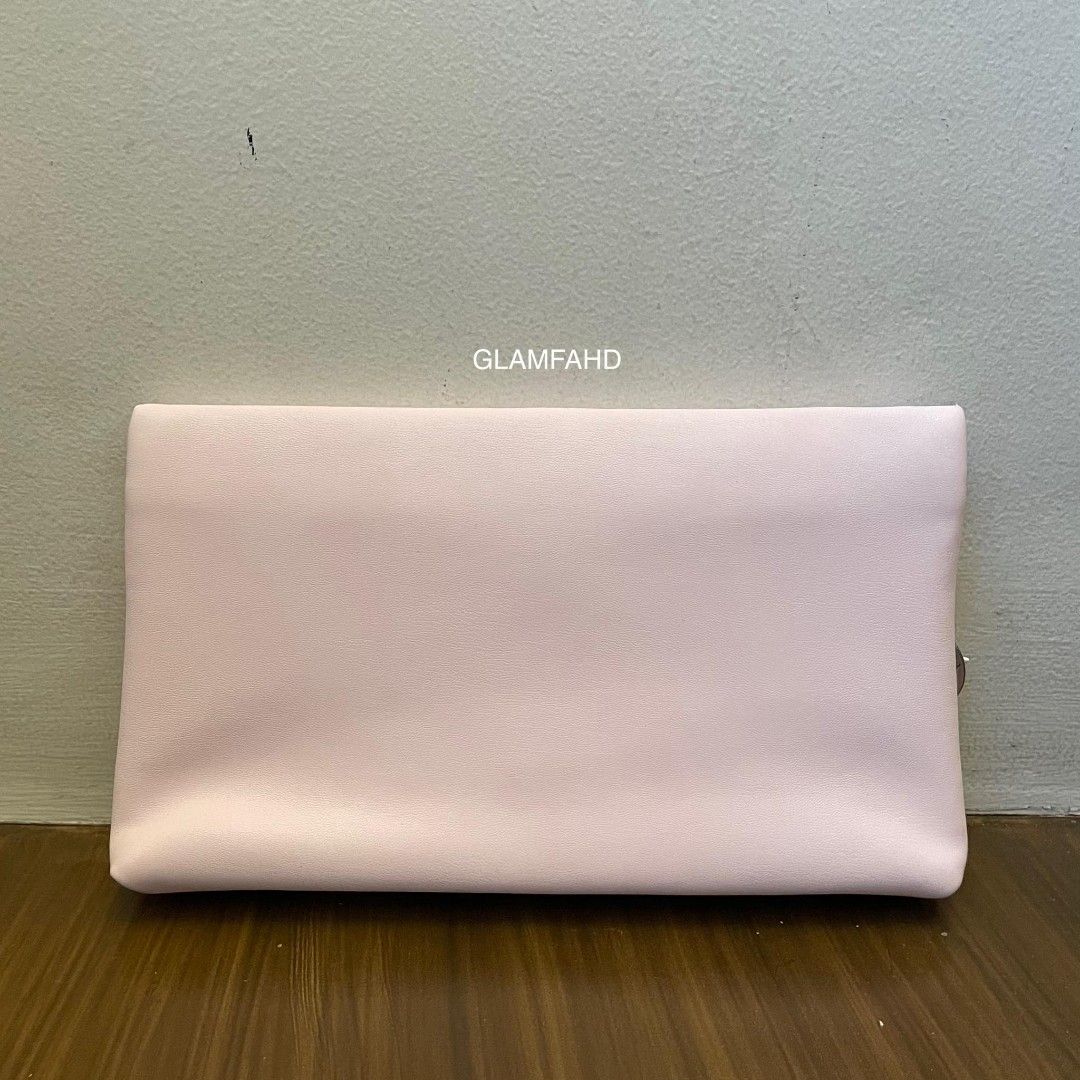 Pre Owned Authentic DIOR Parfum Clutch Bag (Category: Luxury Bags & Wallets) located in Paranaque City. Submitted by Glamfahd (Listing ID 1282353393, Image 3). Description: PRE OWNED AUTHENTIC DIOR PARFUM BAG Features PVC Measurements: 10.5x6.5 inches Inclusion/s: None Condition Good condition Signs of use Marks on exterior Bag is really a great buy! Please see photos to appreciate .