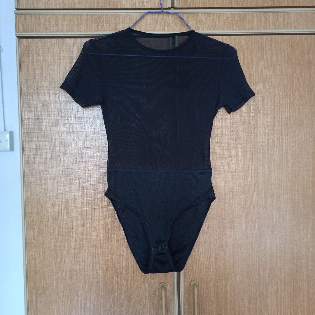 Preloved Black Bodysuit fits XS -S size, Women's Fashion, New