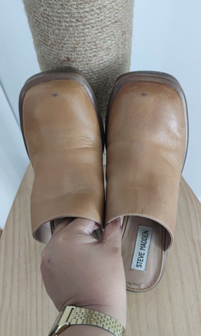 Pre Loved Steve Madden Tan Leather Mules