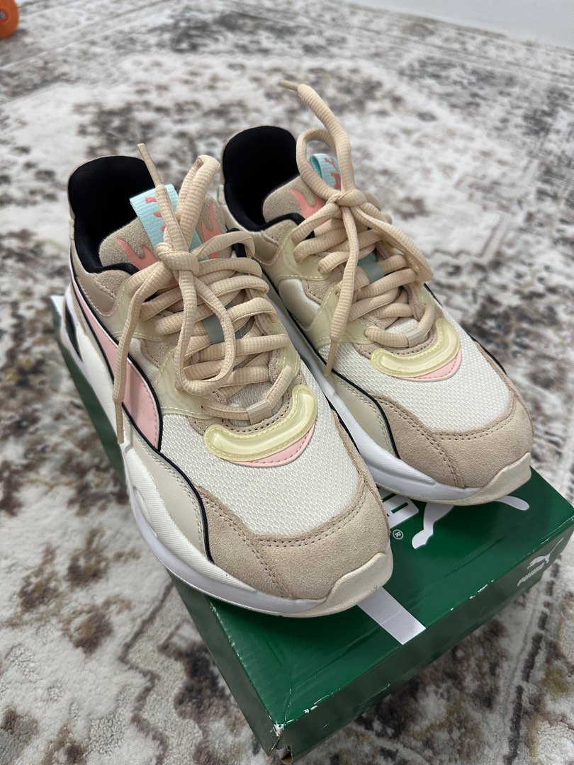 Puma thunder blush top