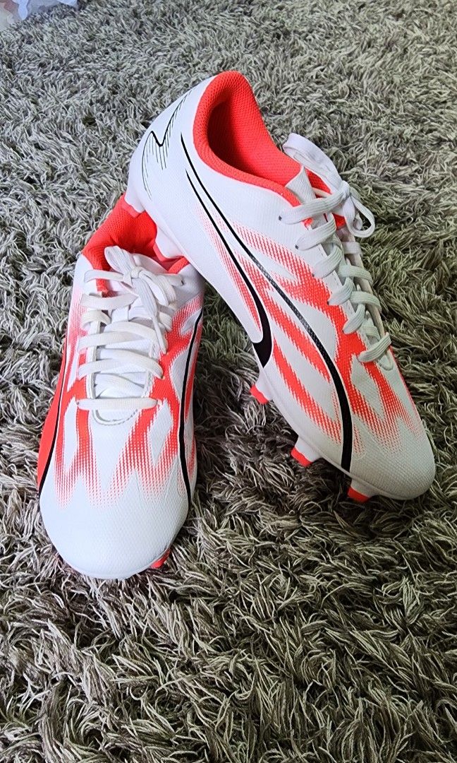Puma mercurial top