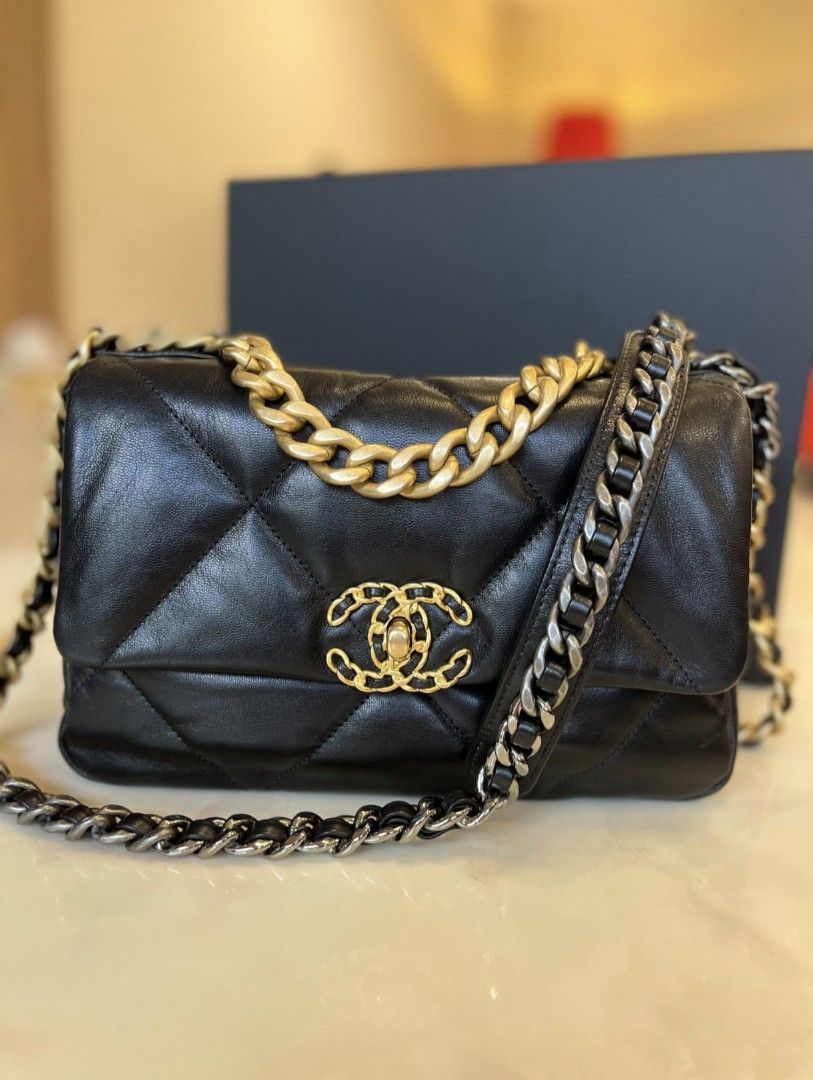 Chanel 19 clearance black bag