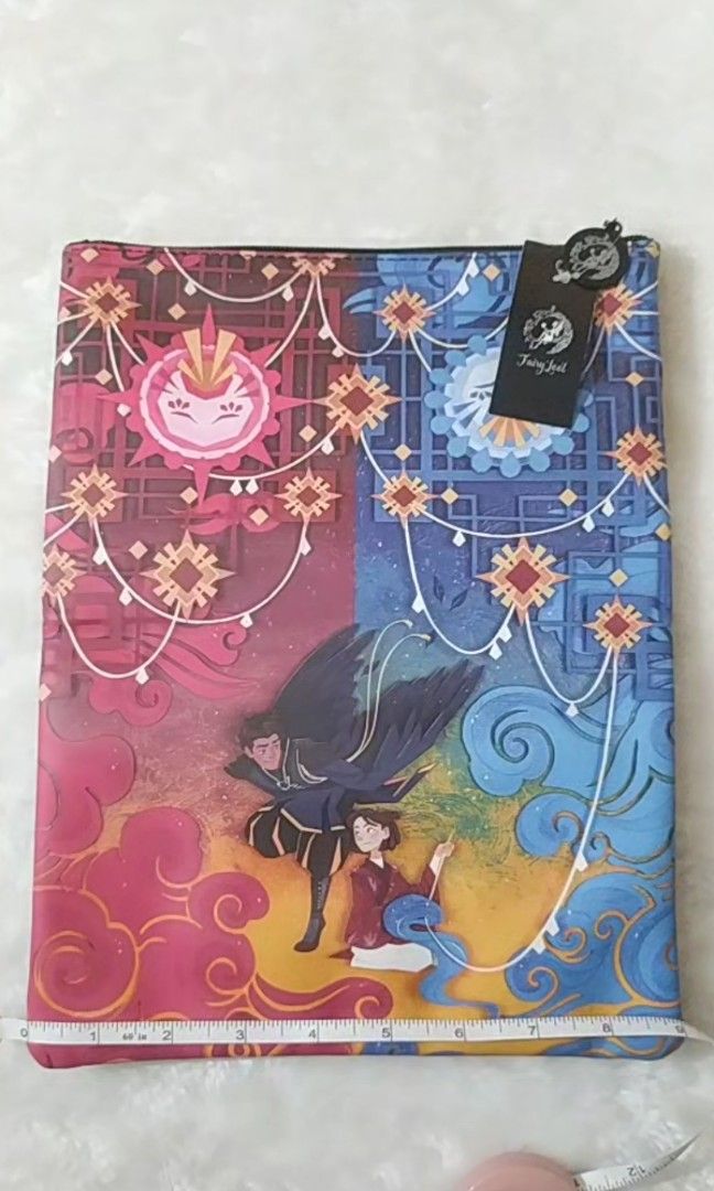 Red Blue Book Sleeve (Category: Laptop Bags & Sleeves) located in Barbaza. Submitted by raivouch (Listing ID 1282195015, Image 3). Description: 12" x 9" Quality Book Sleeve. Strong Material. Slightly Cushioned. fluffy interior..