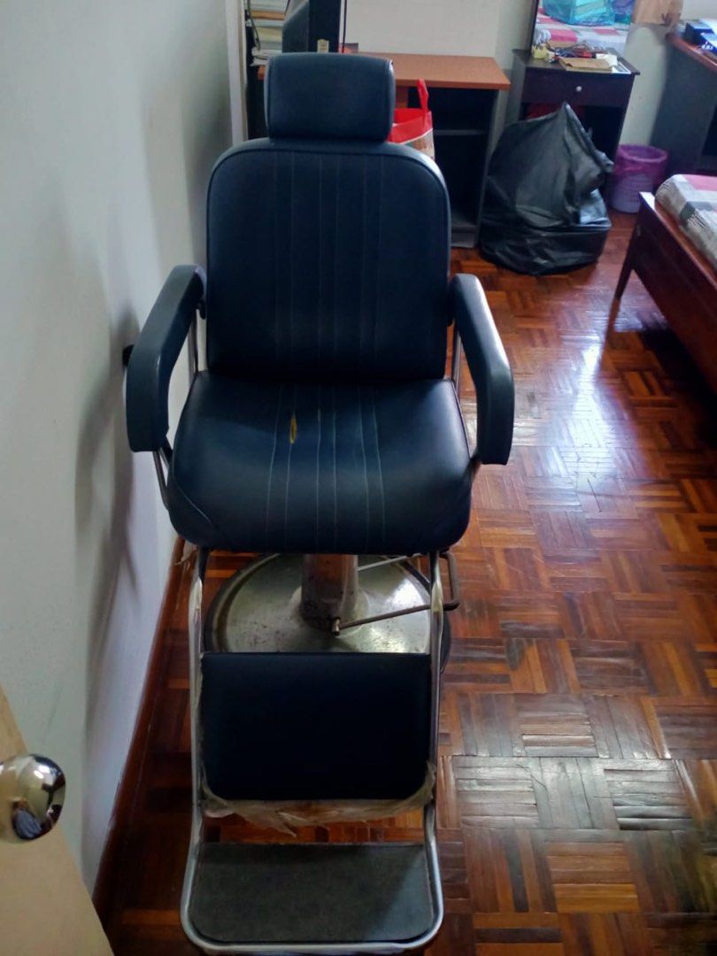 Barber chair for store sale olx