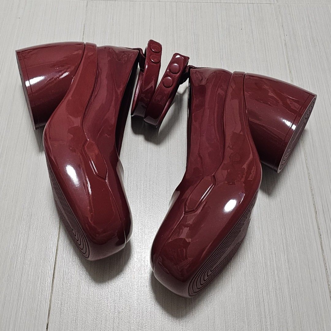 Red patent leather platform heels shop