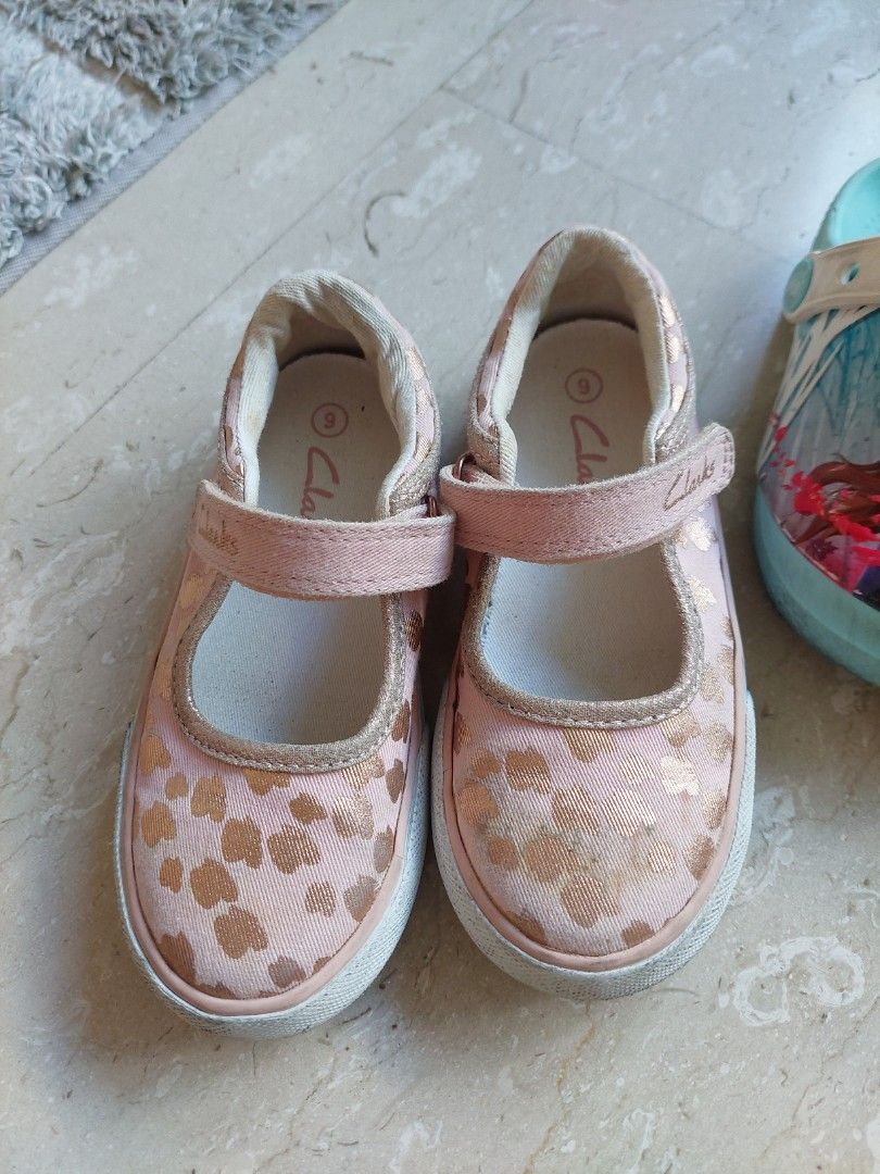 Mary jane crocs size 9 on sale