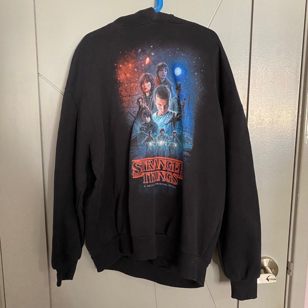 Stranger things sweatshirt pull and bear new arrivals