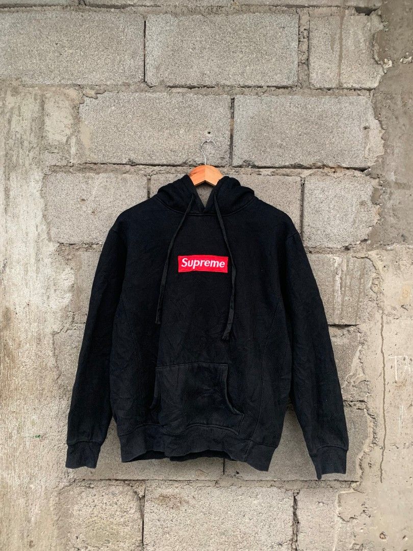 Supreme red on black box logo hoodie hotsell