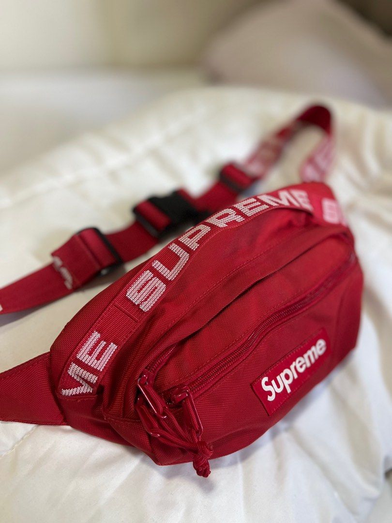 Supreme store ss18 fake