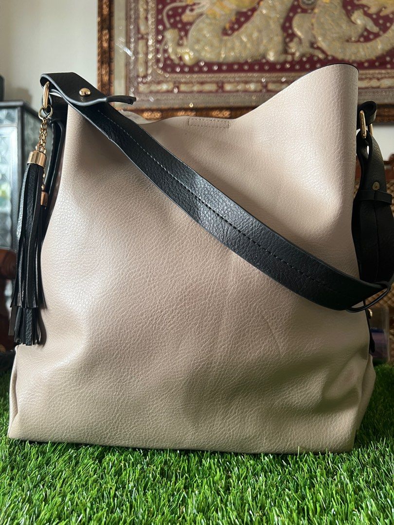 TAS ZARA HOBO Fesyen Wanita Tas Dompet di Carousell