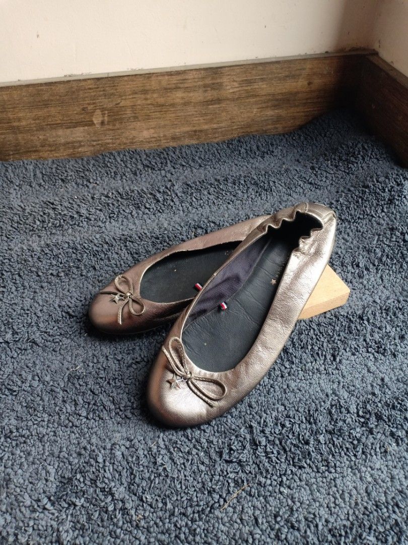 Tommy hilfiger doll shoes outlet