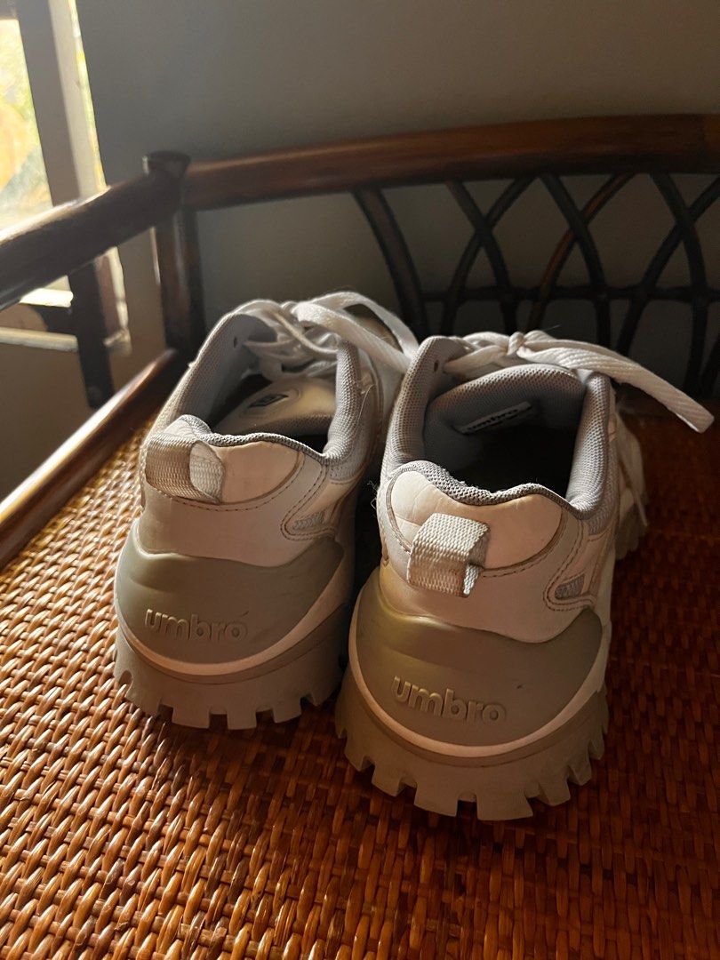 Umbro Bumpy X Women s Fashion Footwear Sneakers on Carousell