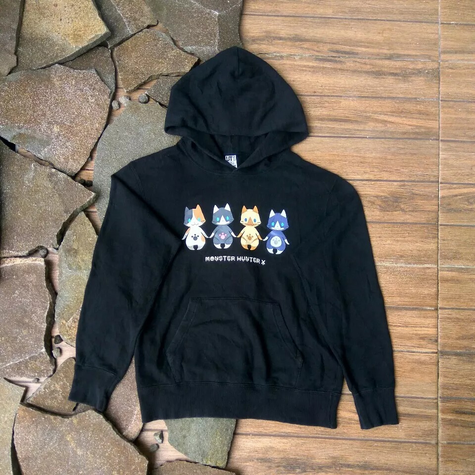Uniqlo monster deals hunter hoodie