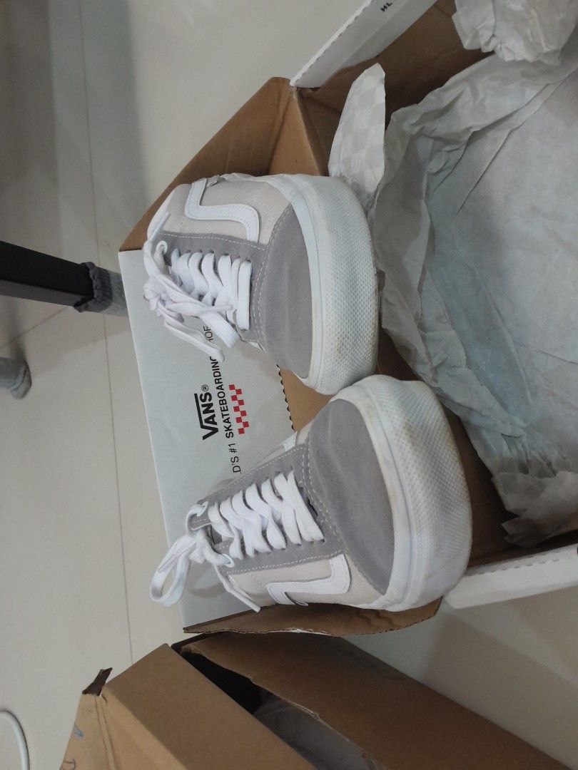 Grey shop vans laces